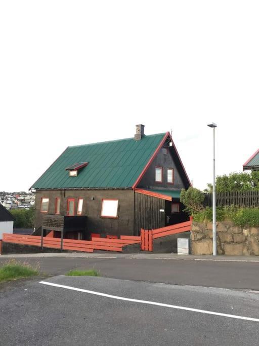 Apartment In The Center Of Torshavn, Free Parking. Eksteriør billede
